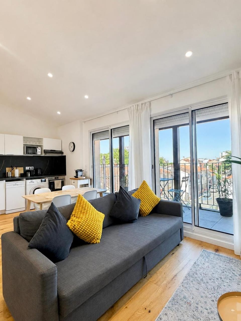 Balcony/Terrace, Kitchen or kitchenette, Living room, Dining area, pet friendly