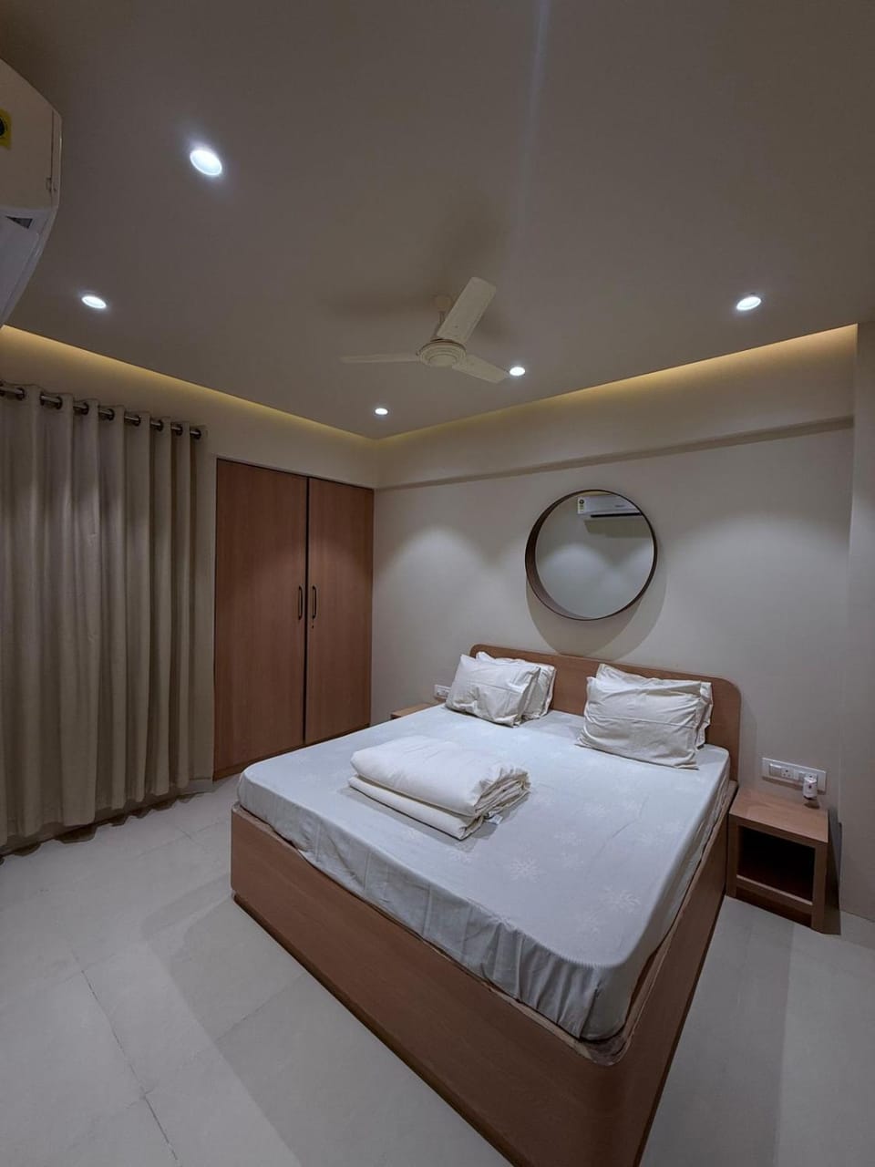 Jacuzzi Escape Retreat Villa in Thane