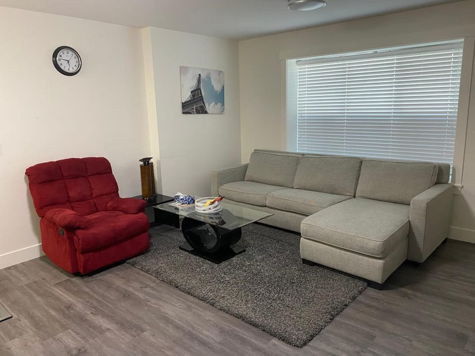 Gladwin one bedroom House in Abbotsford
