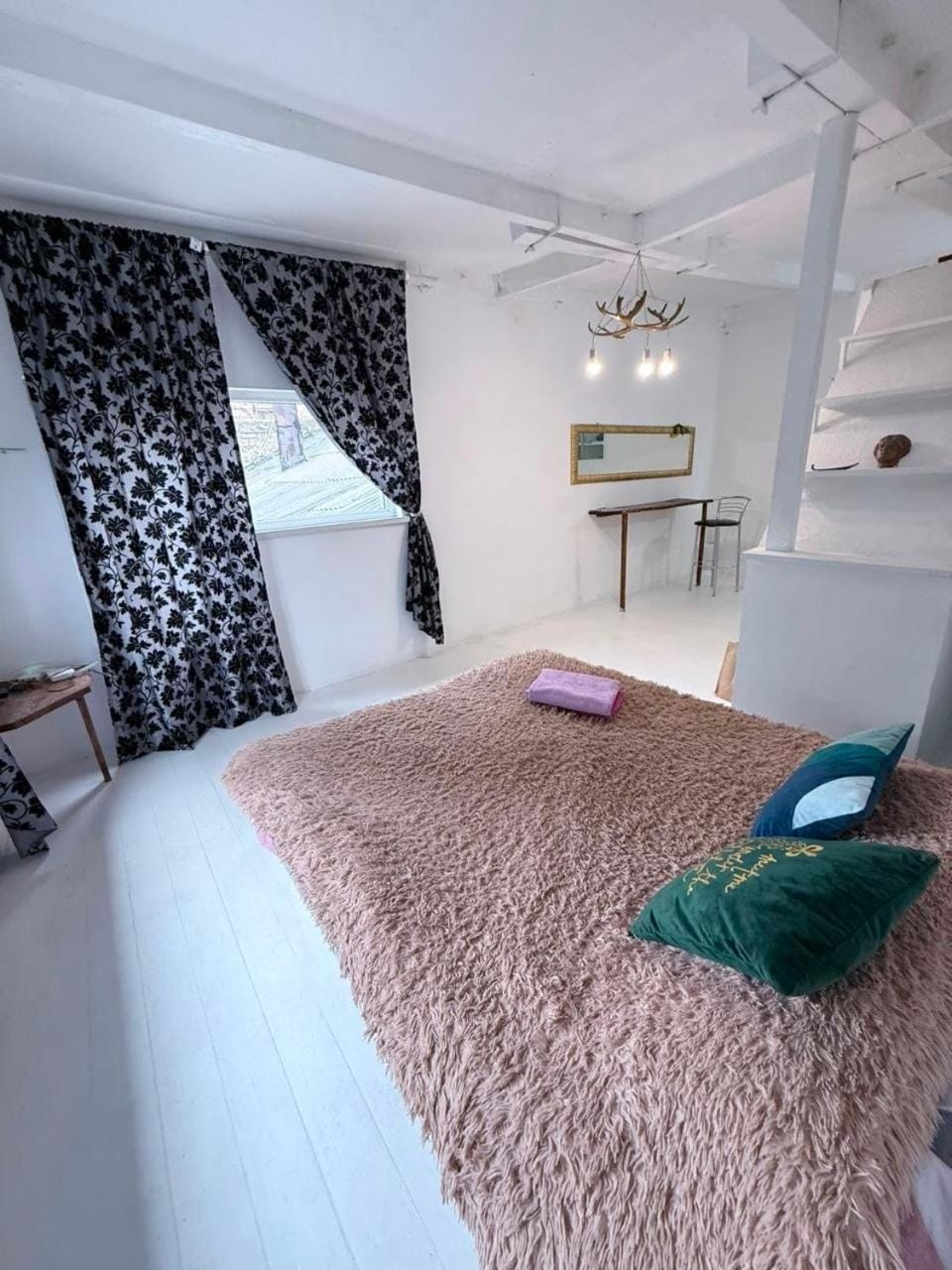 Bunina 37 Loft 3 Apartment in Odessa