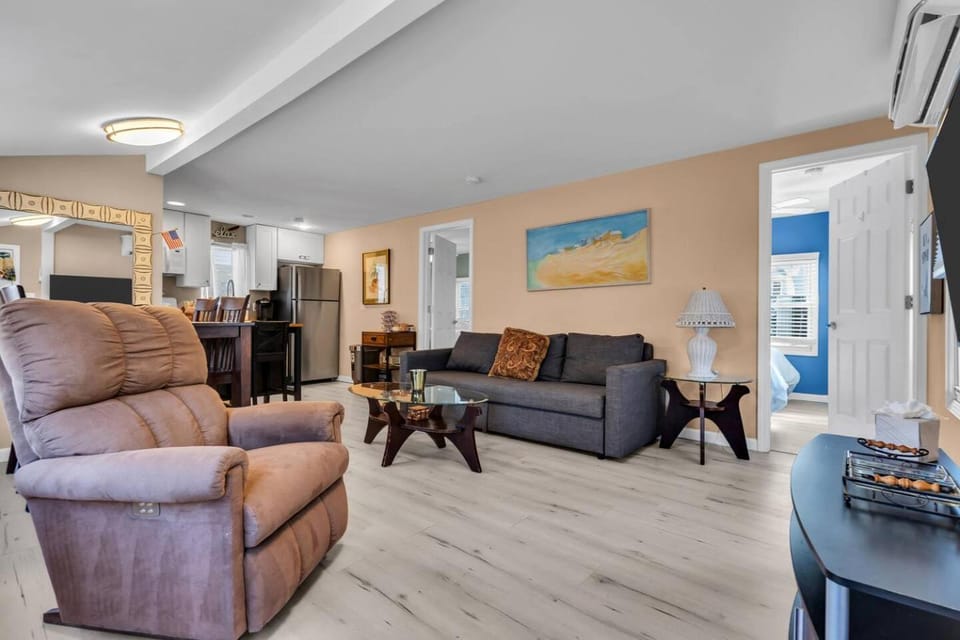 Fast Wi-Fi | Linen & Towel | Coffee | Prof Cleaned House in Seaside Park
