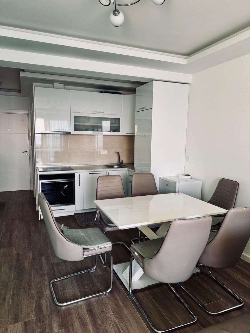 Dining area, dishwasher, oven, kitchen