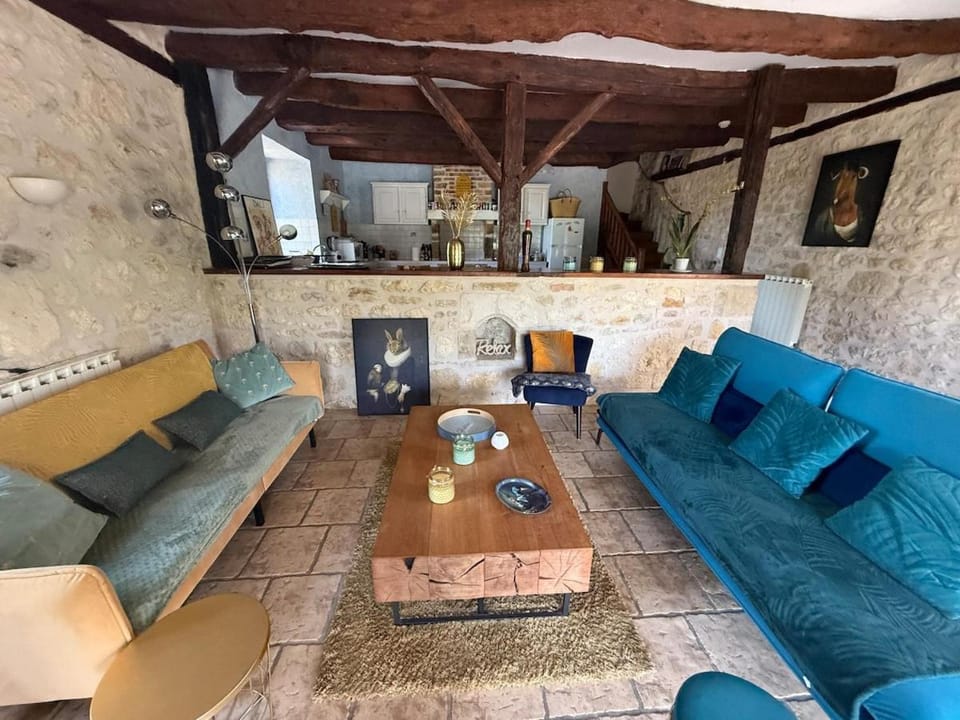 Cœur de Dordogne, vue vallée, grande piscine privée House in Nouvelle-Aquitaine