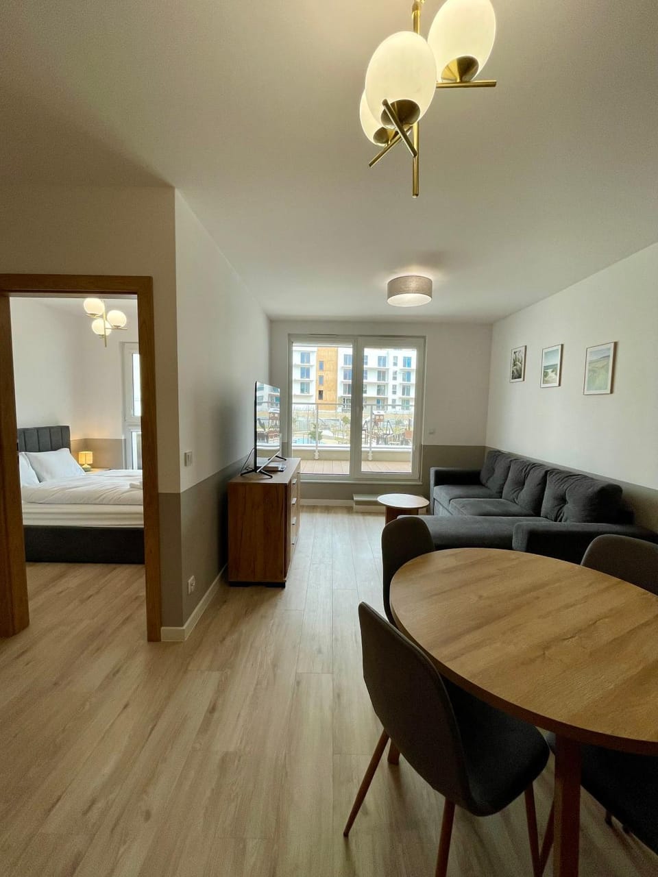 Bed, TV and multimedia, Kitchen or kitchenette, Living room, Photo of the whole room, Seating area, Dining area, Evening entertainment, Bedroom