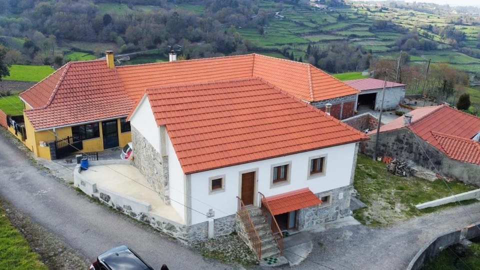 Casa da Madrinha - Paredes de Coura House in Viana do Castelo District, Portugal