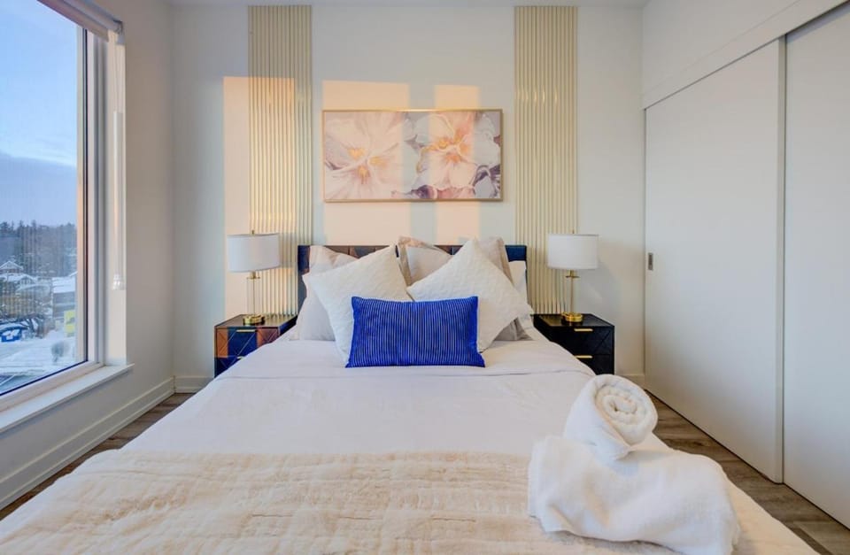 Modern & Stylish Condo Downtown KW Apartment in Waterloo