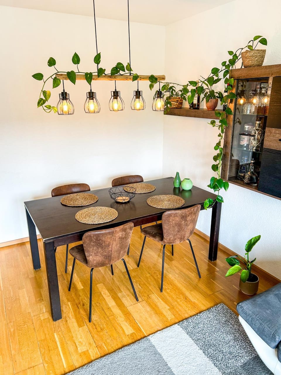 Cozy room in shared apartment next to the Aare Vacation rental in City of Bern