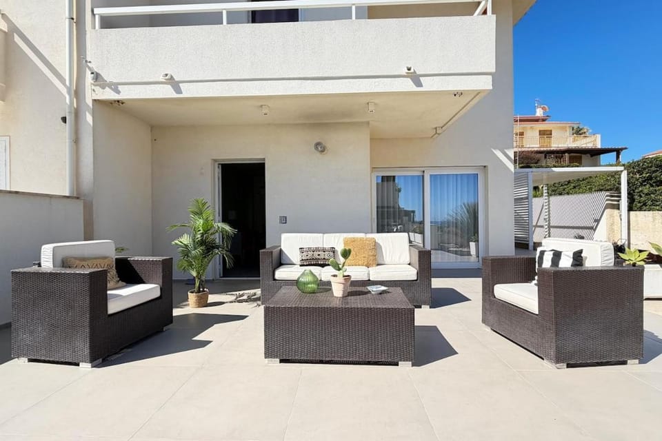 Dimora Lungomare Bisani House in Marina di Ragusa