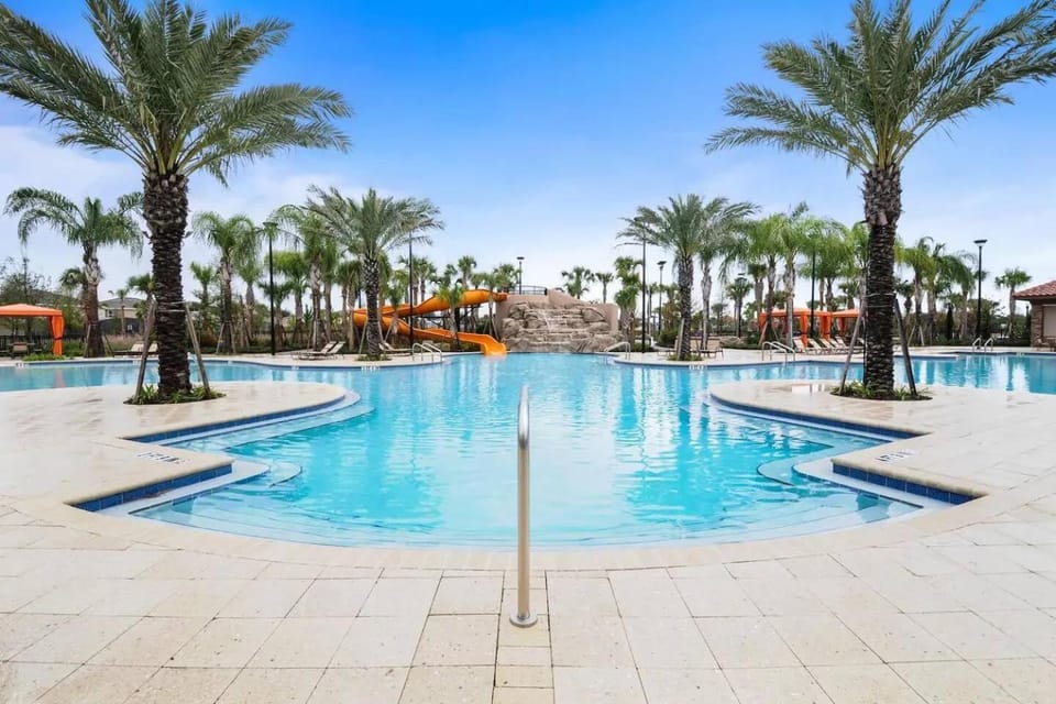 Solterra 6BR Private Pool & 4 Ensuites Villa in Polk County