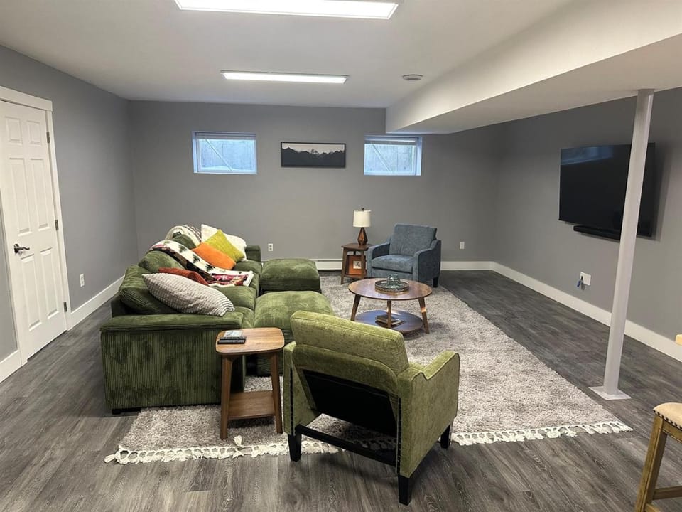 Charming Duplex Close to Soldotna and Kenai River - Basement House in Sterling