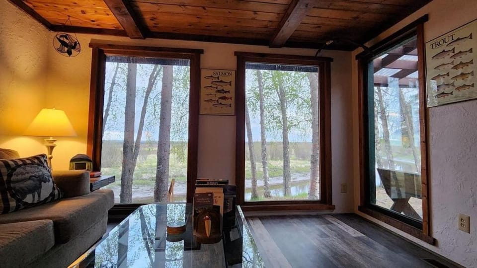 Beaver Creek Hideaway House in Kenai