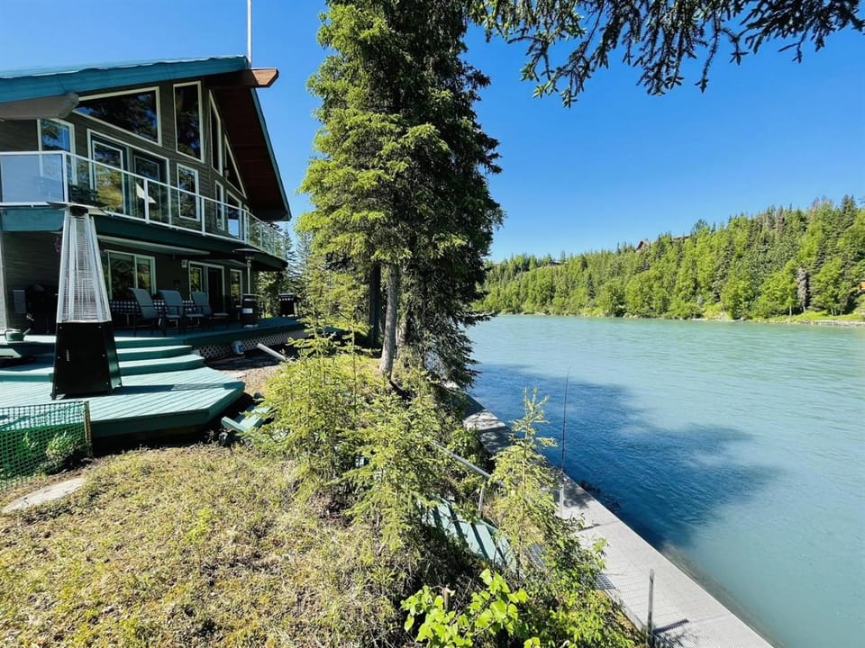 Catch'em AK - Kenai Lodge Chalet in Sterling