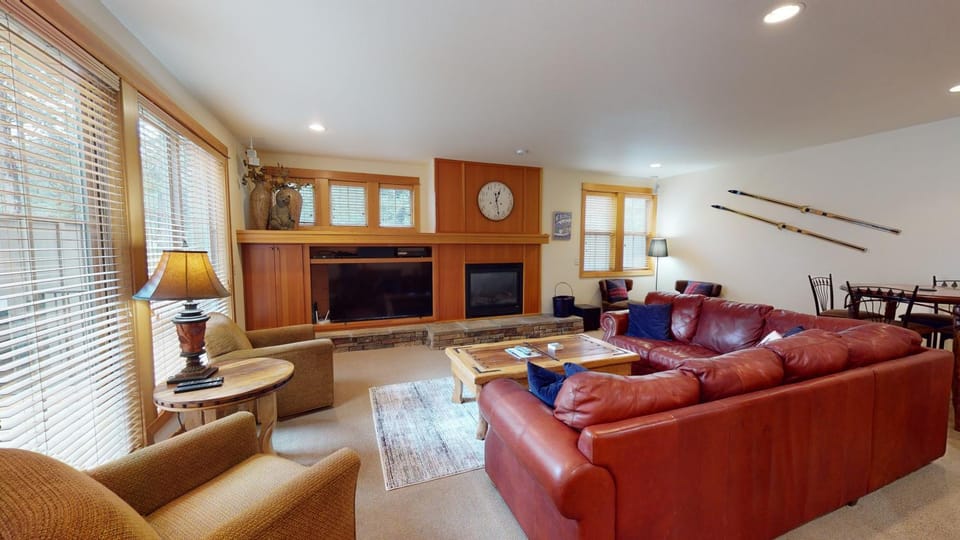 15 Fremont Crossing House in Sunriver