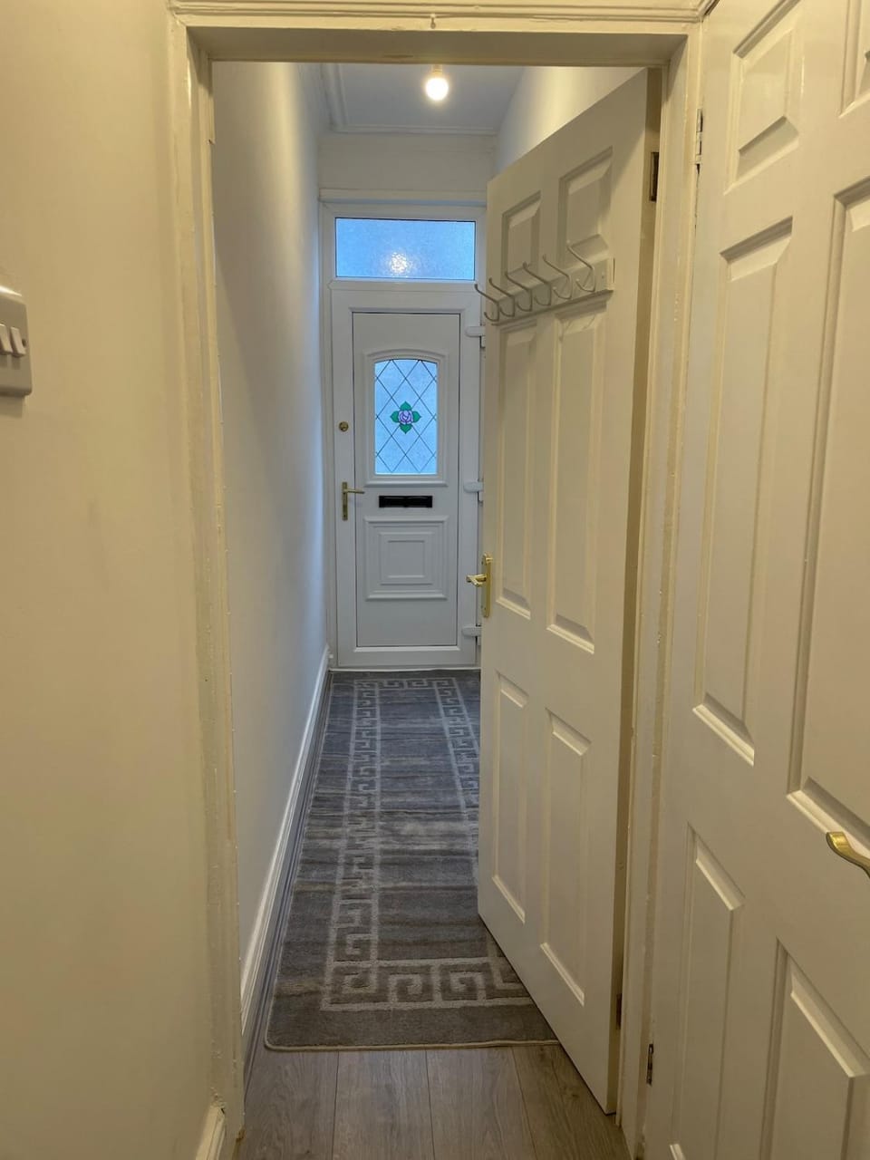 Modern Homes House in Stoke-on-Trent