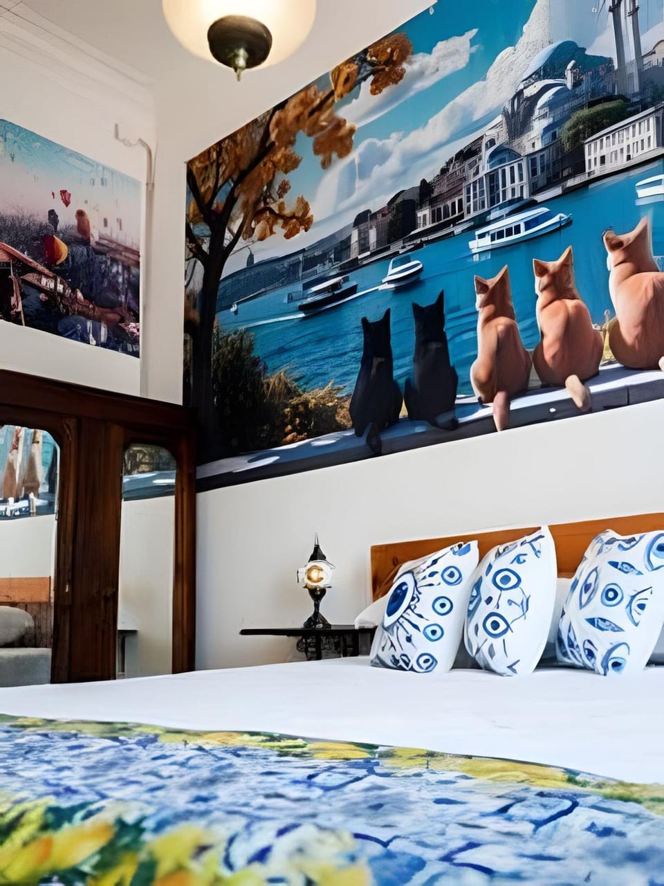 Bed, Decorative detail, Bedroom