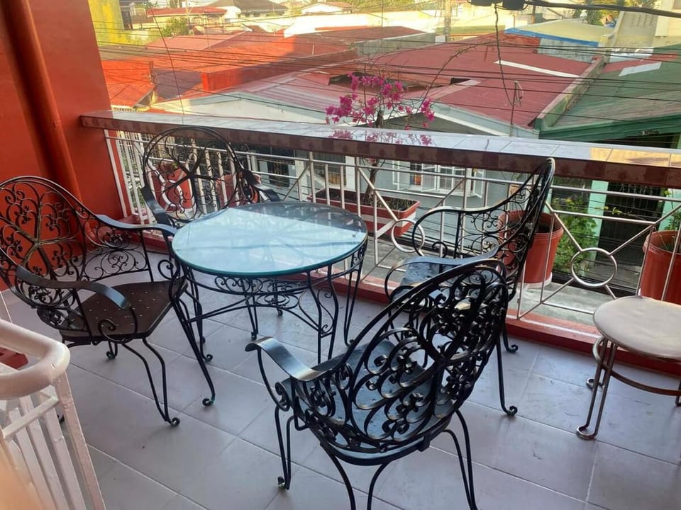 Townhouse in Bacoor 3BR Family-Friendly Apartment in Bacoor