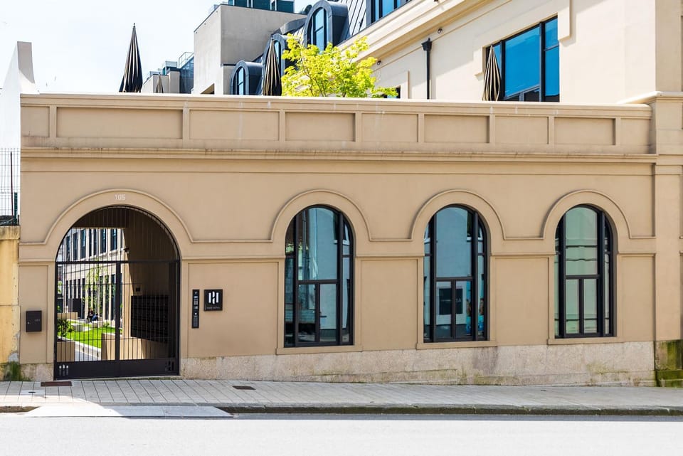 Property building, Facade/entrance