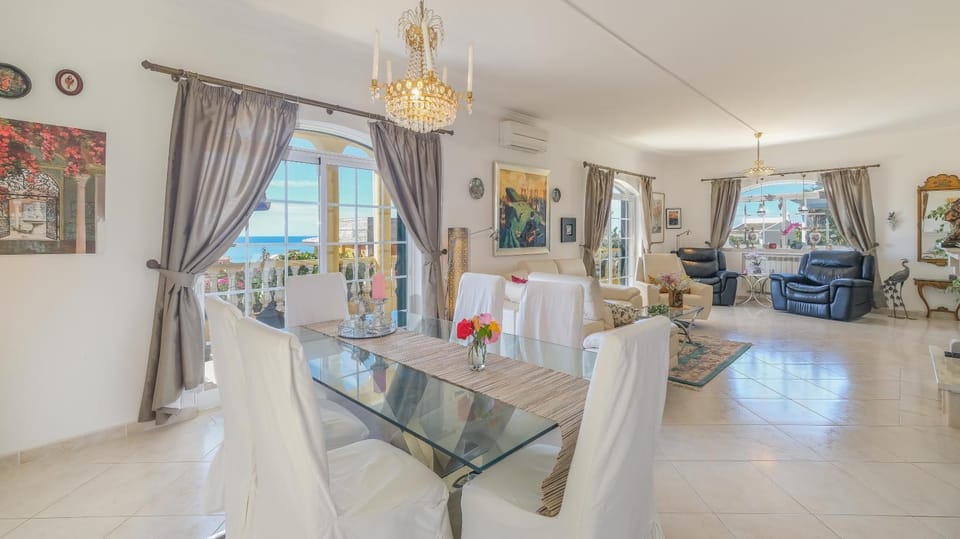 Casa Forsa, 4 Bedroom Villa Villa in Luz