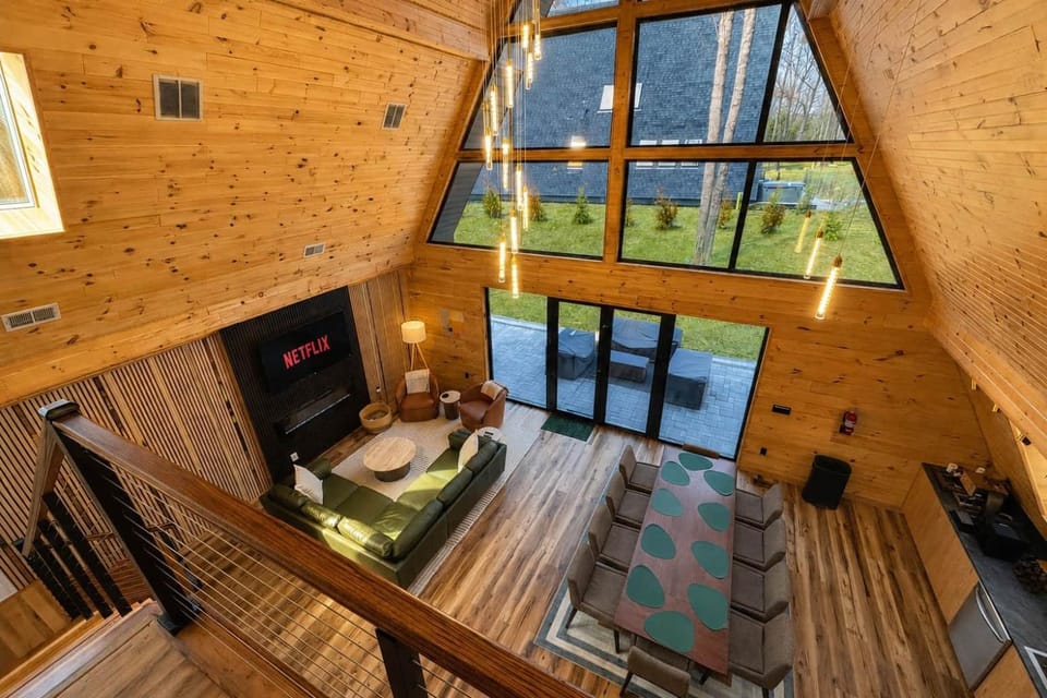 Pocono A-Frame - Hot Tub & Sauna - Lake Access House in Coolbaugh Township