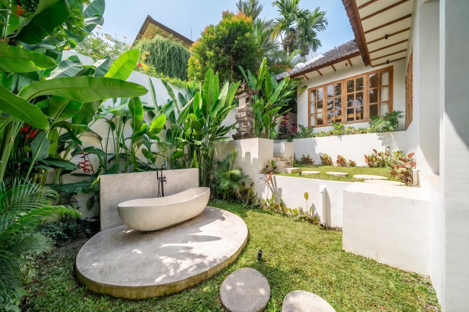 Garden, Open Air Bath