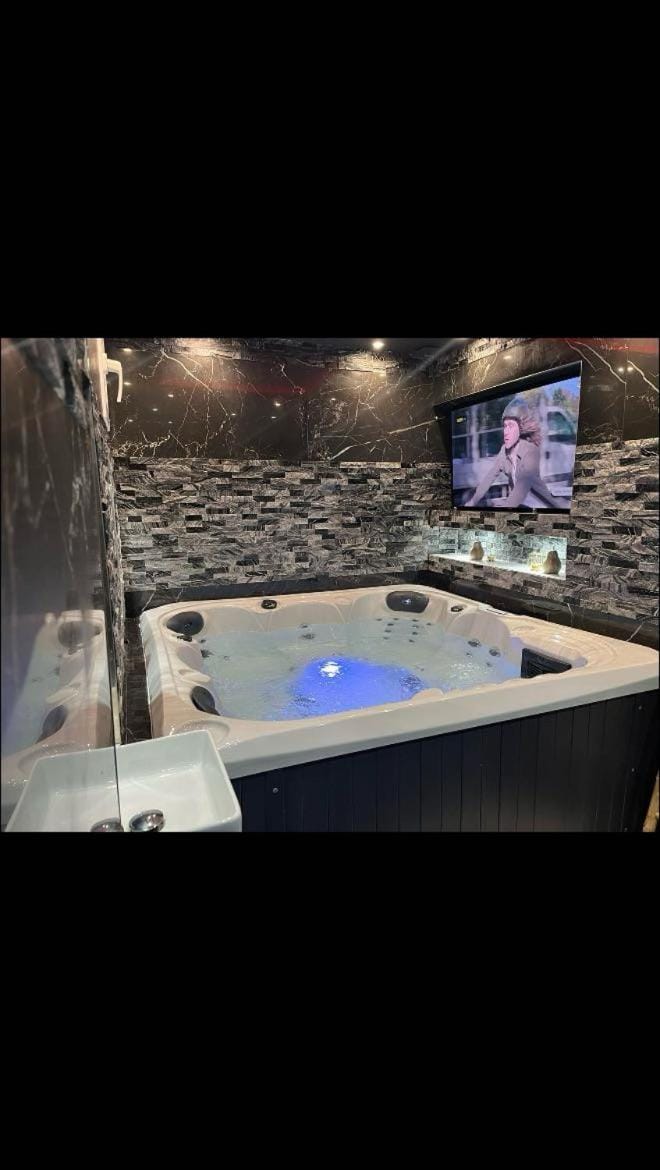 Hot Tub