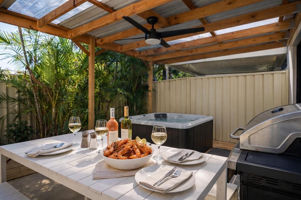 Patio, BBQ facilities, Dining area