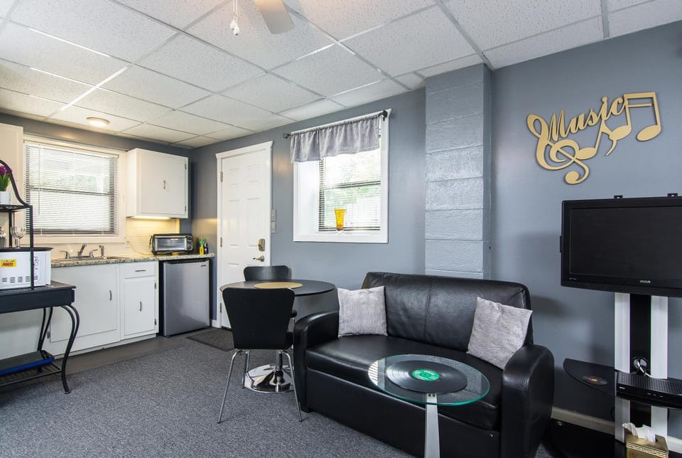 Living room, Seating area