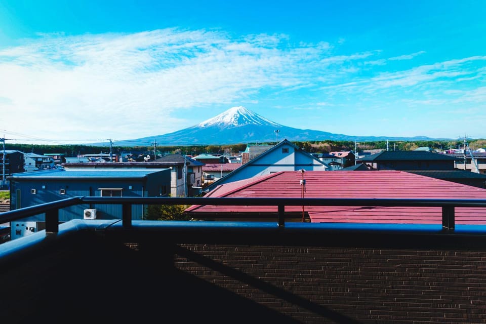 Property building, Day, Natural landscape, Mountain view