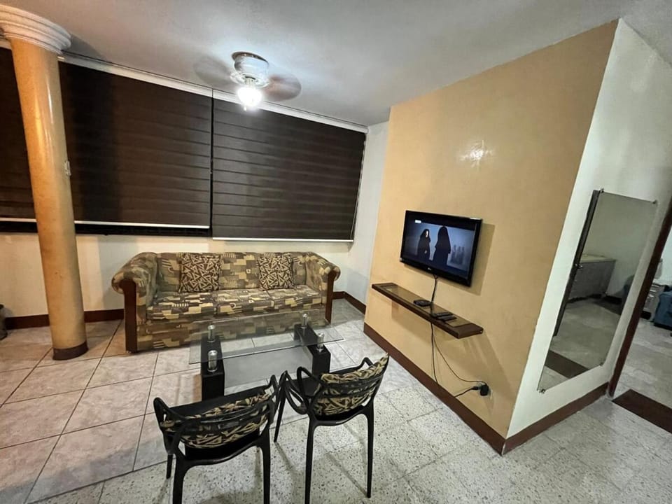 comfortable apartment north downtown gye Apartment in Guayaquil
