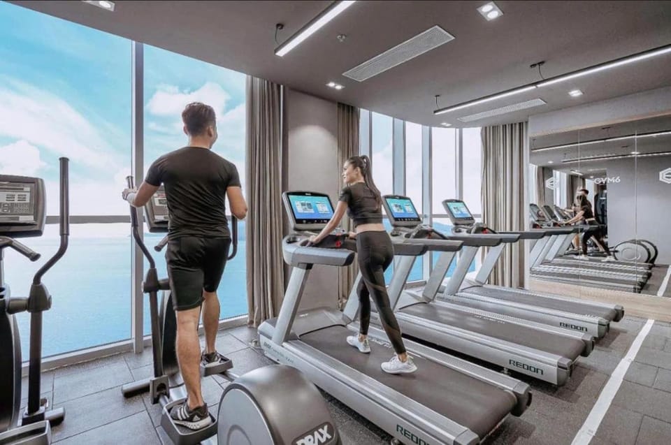 People, Fitness centre/facilities, group of guests