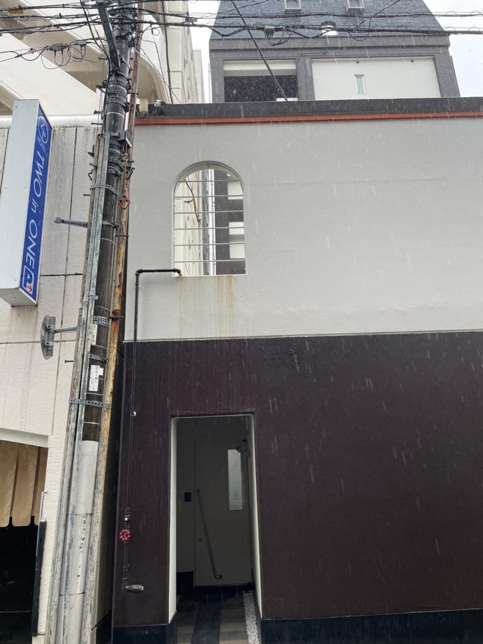 Property building, Day
