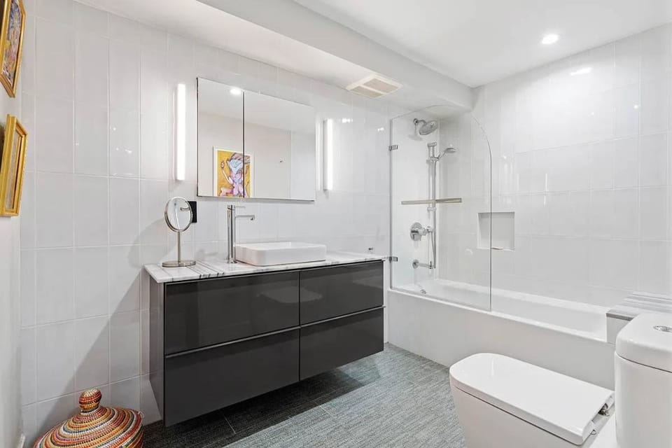 Lenox Garden Fully-Furnished 1BR in Harlem with Outdoor Space Apartment in Harlem