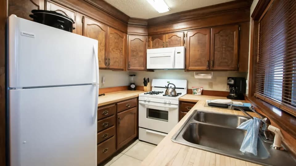 Sunburst Condominiums - 2 Bedroom Loft Apartment in Steamboat Springs