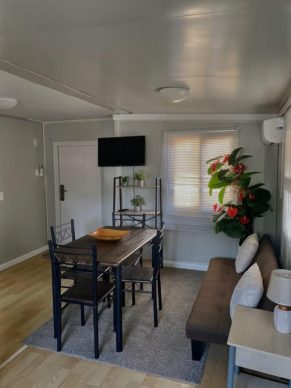 Beautiful Tamarindo Tiny house with AC WIFI House in Guanacaste Province