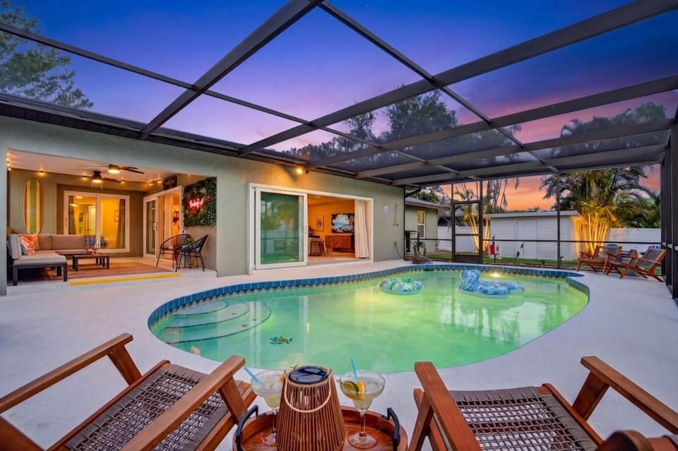 Pool view, Swimming pool