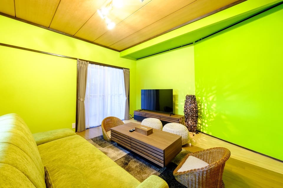 六鶴亭-ビーチ徒歩8分,スーパー徒歩2分,駅徒歩12分 Apartment in Kanagawa Prefecture