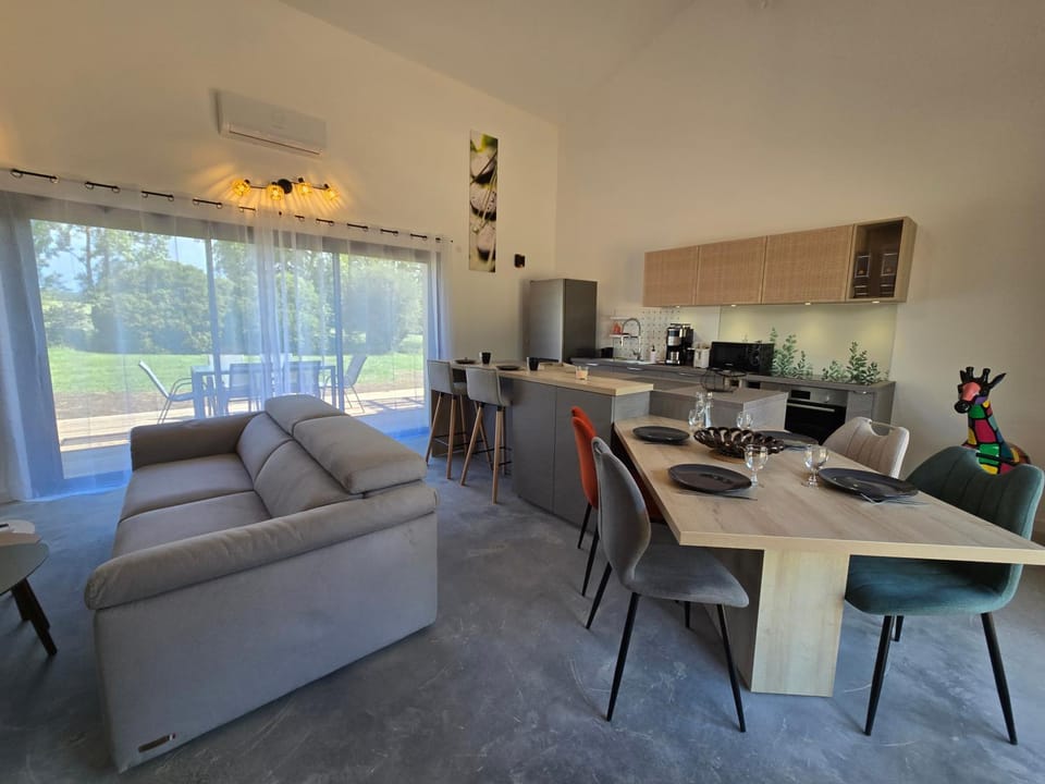 Chicken Fields Good ! Apartment in Auch