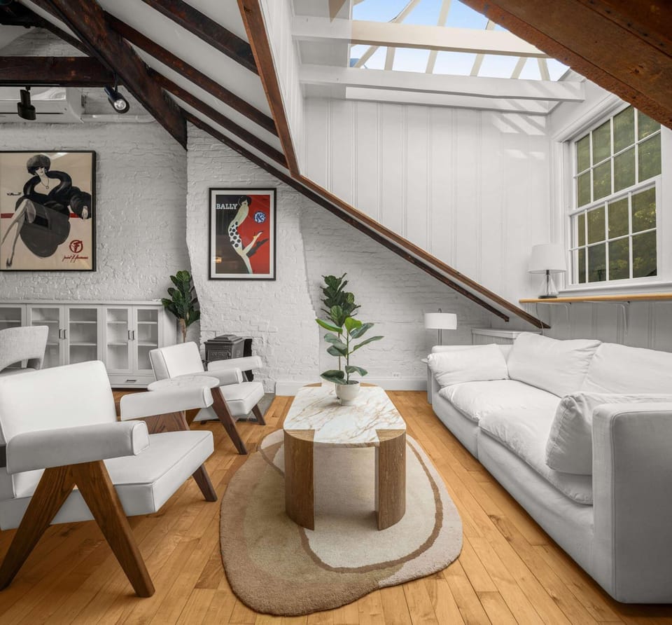 Macdougal Residence Classic 1BR Brick Loft in Greenwich Village Apartment in West Village