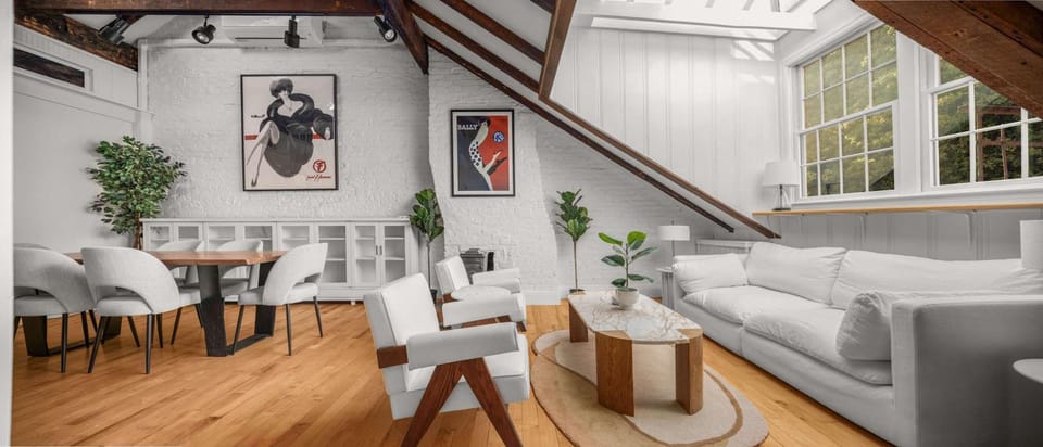 Macdougal Residence Classic 1BR Brick Loft in Greenwich Village Apartment in West Village