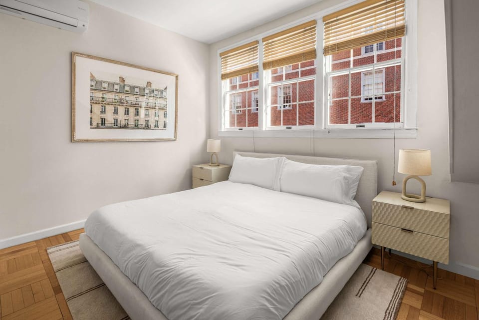 Macdougal Residence Classic 1BR Brick Loft in Greenwich Village Apartment in West Village