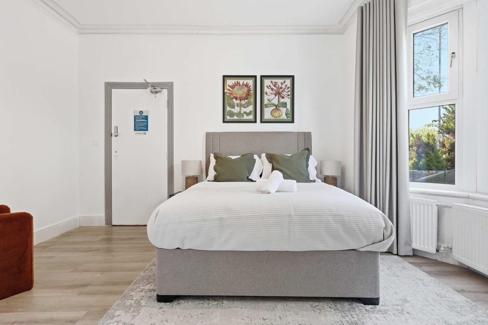 The Forest- Blackwood Bed and Breakfast in Cambridge