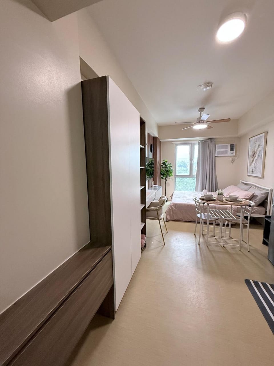 Cozy Luxe Stay at Avida Towers Abreeza Apartment in Davao City