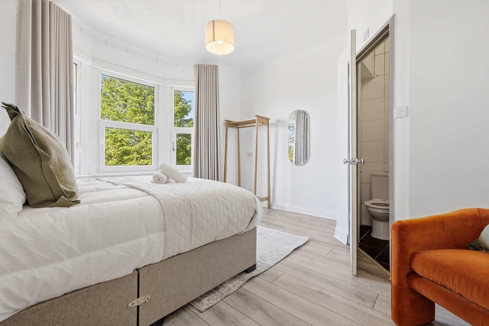 The Forest- Silverwood Bed and Breakfast in Cambridge