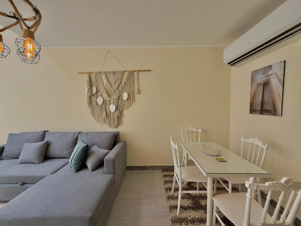 1 Bedroom Duplex with a private heated pool Apartment in Hurghada
