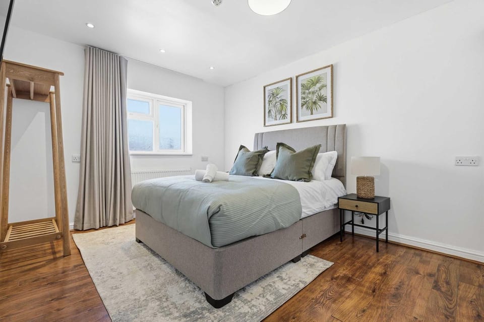 The Forest- Elderwood Bed and Breakfast in Cambridge