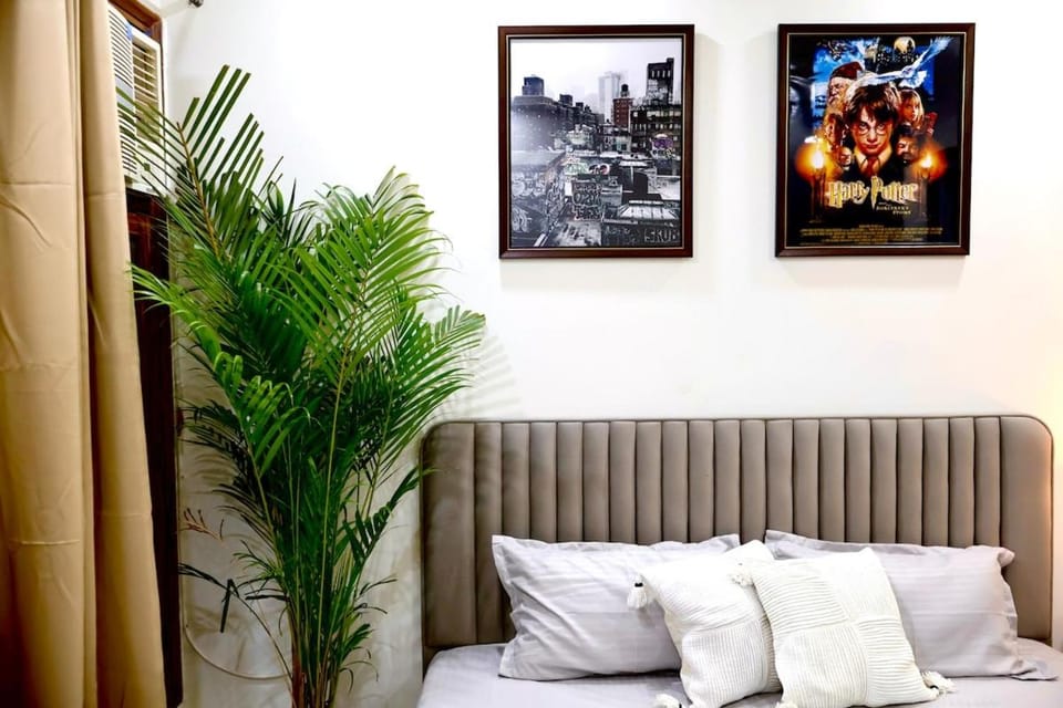 Modern fully furnished 1 bhk on golf course road Apartment in Gurugram