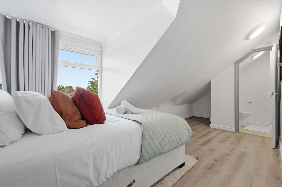 The Forest- Thornwood Bed and Breakfast in Cambridge