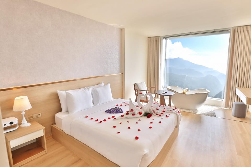 Bathroom, Balcony/Terrace, Bedroom, Bath