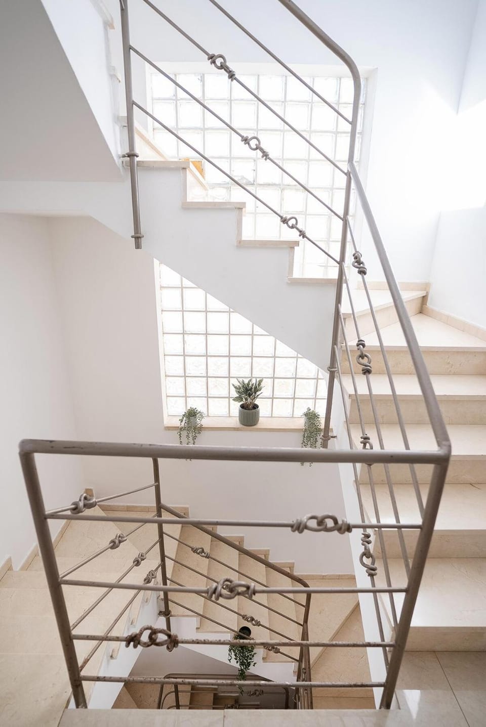 5BR Basement Beach Villa by Berry Apartment in Netanya