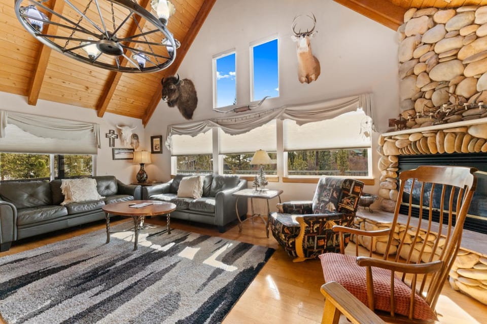 68 Tracy Lane House in Frisco
